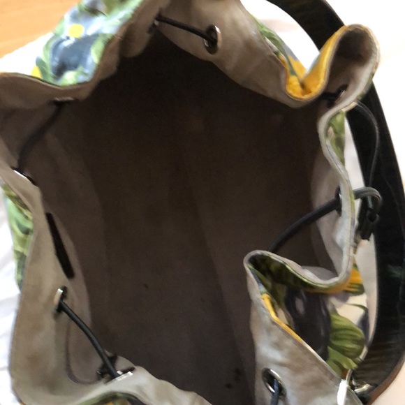 Beautiful Kate Spade bag flower pattern - Picture 6 of 12